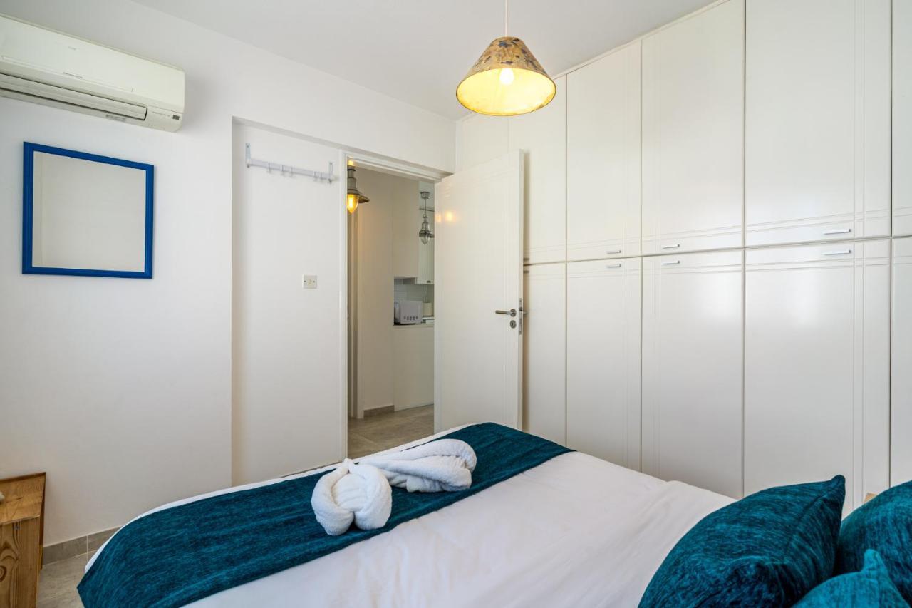 Seawaves 1- Bedroom Apartment Near Meneou Beach Larnaca Exterior foto